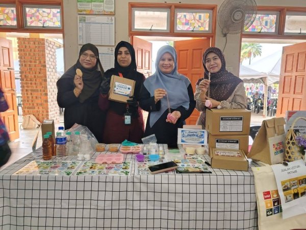 Dua Program Flagship PKTAAB USM Semarakkan Minat STEM Dan Kelestarian Di SMK Dato’ Kailan