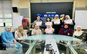 Lima Pelajar Cemerlang Terima Anugerah Pengarah Bagi Sidang Akademik 2025/2026