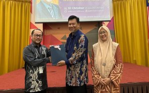 Majlis Penyerahan Watikah Penasihat Akademik Dan Bengkel Latihan Sistem Penilaian Dan Pemantauan Pelajar Siswazah (Grams) Peringkat IPPT