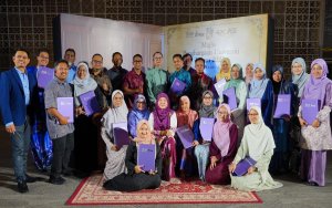 Majlis Penghargaan Universiti 2025 - Anugerah Perkhidmatan Cemerlang (APC) 2024 & Anugerah Sanjungan Budi (ASB) 2025 : Iktiraf Komitmen Warga Staf Dalam Memacu Kecemerlangan USM
