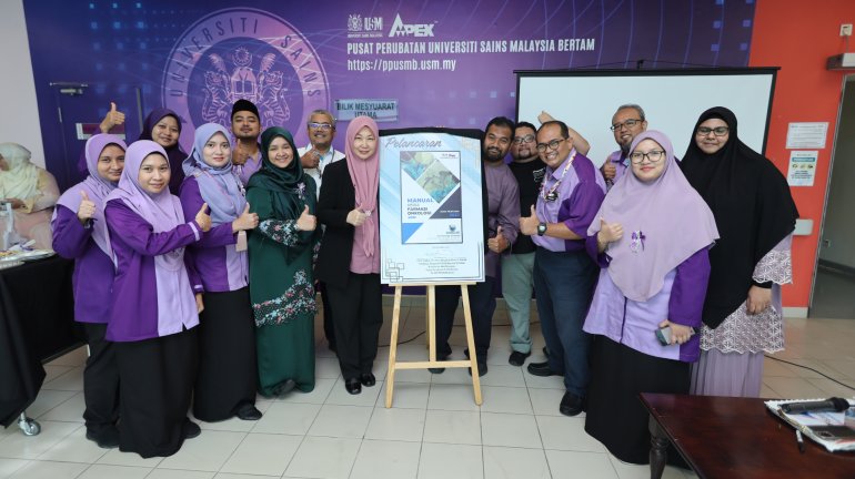 Pelancaran Manual Kerja Farmasi Onkologi PPUSMB Edisi Pertama 2023