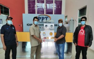 Covid-19: IPPT received intubation box contributed from Member of Parliament of Kepala Batas service center
